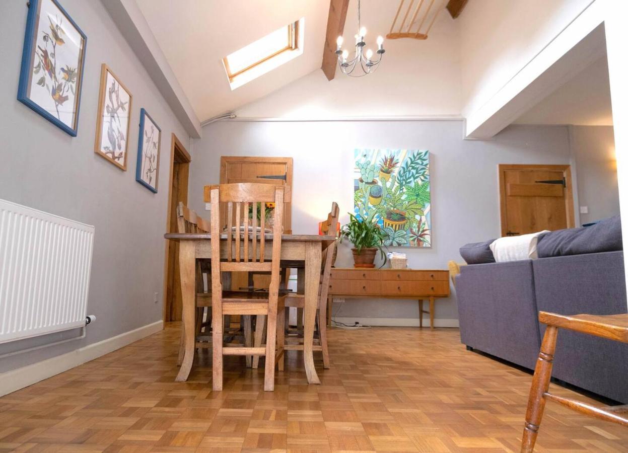 Lovely Property In The Heart Of Somerset, Sleeps 9 شيبتون ماليت المظهر الخارجي الصورة