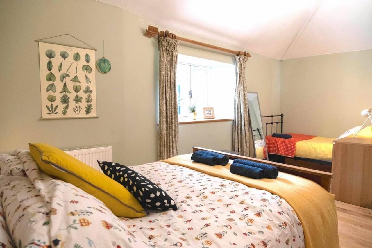 Lovely Property In The Heart Of Somerset, Sleeps 9 شيبتون ماليت المظهر الخارجي الصورة